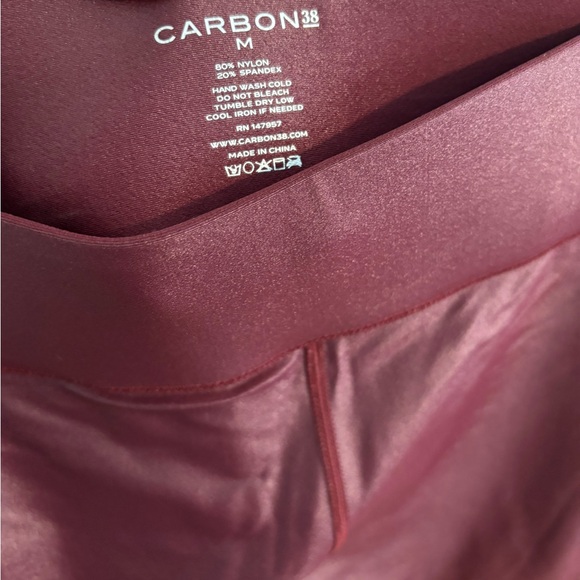 Carbon38 burgundy shiny leggings - Picture 6 of 6